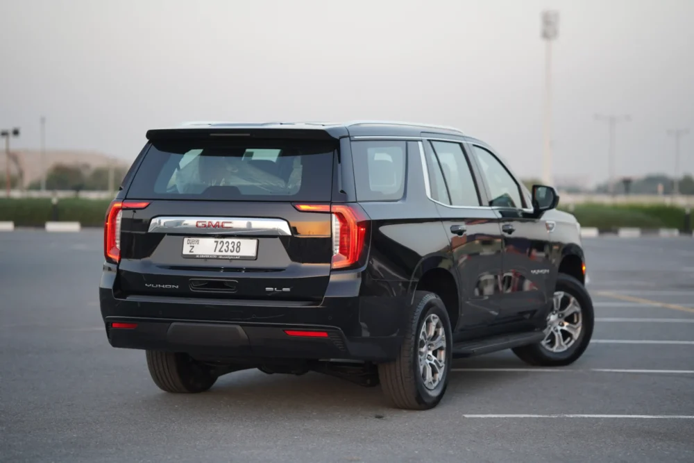 GMC Yukon 2024 - Image 3