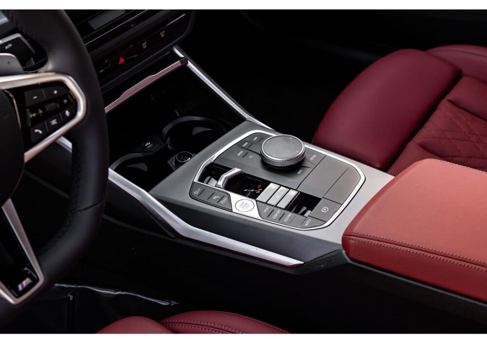 BMW 325i M Sport 2025 - Image 8