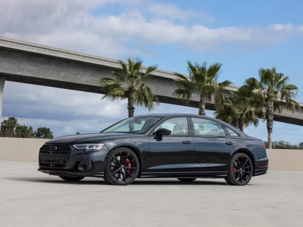 Audi S8 2025
