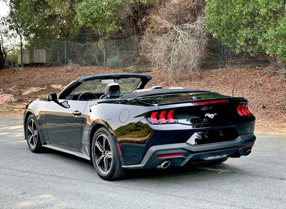 Ford Mustang 2024 - Image 11