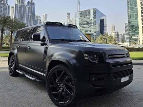 Land Rover Defender 2023