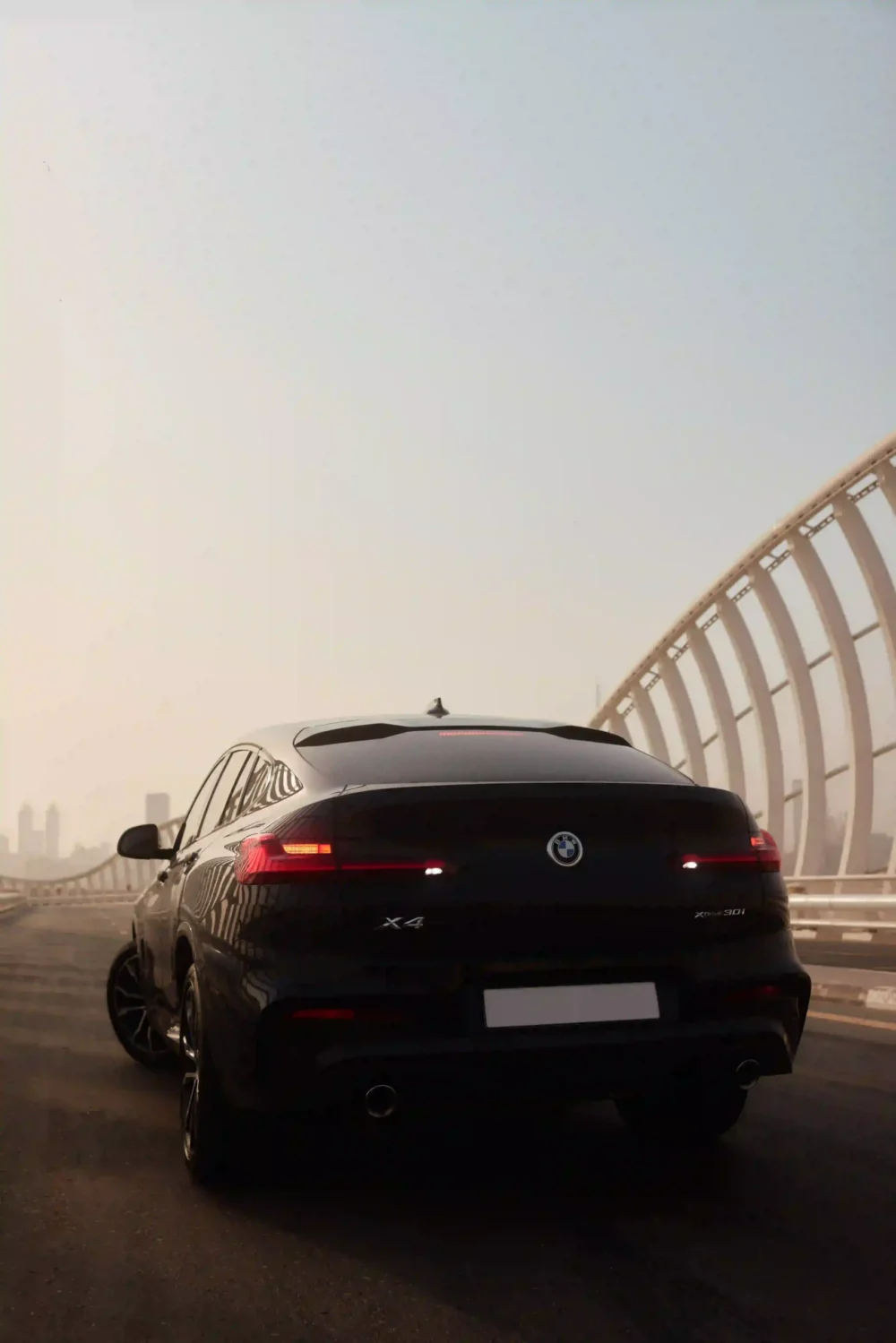 BMW X4 2021 - Image 4