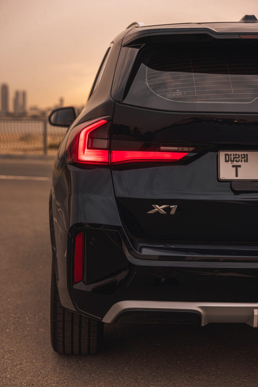 BMW X1 Black - Image 4