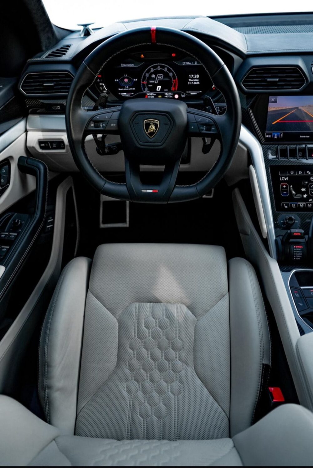 Lamborghini Urus Blue 2025 - Image 8