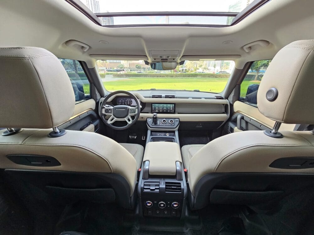Land Rover Defender 2023 - Image 6