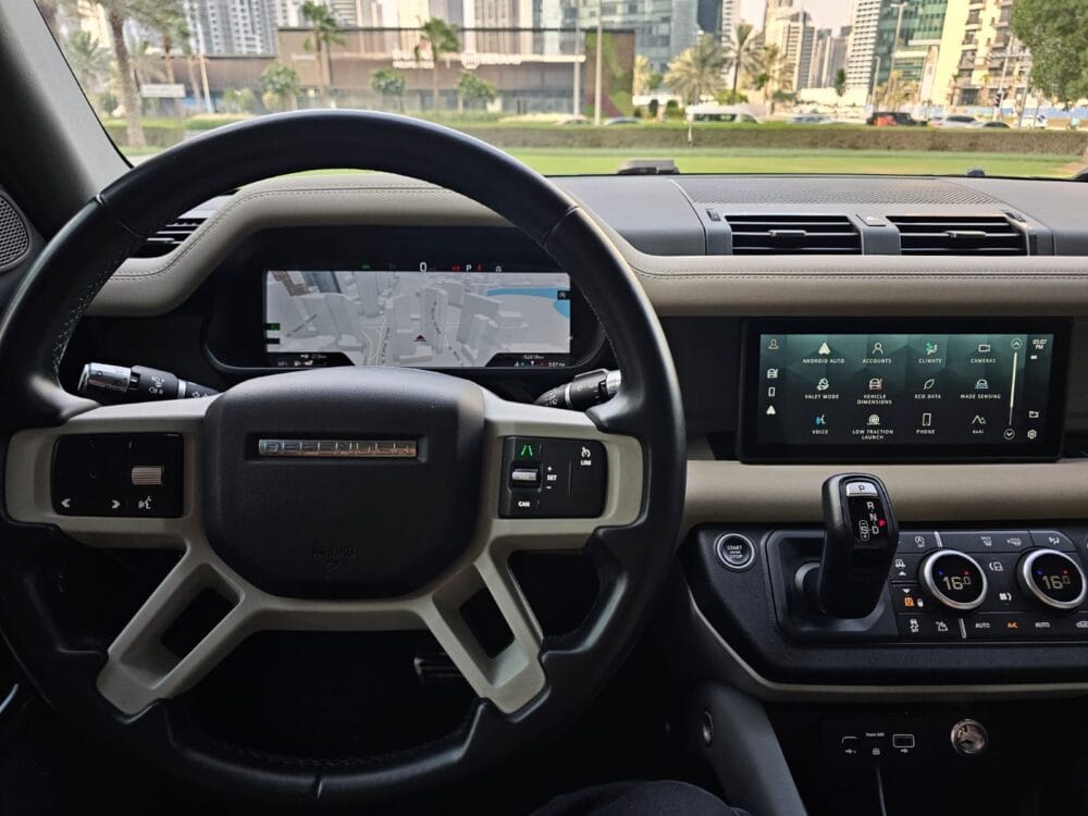 Land Rover Defender 2023 - Image 10