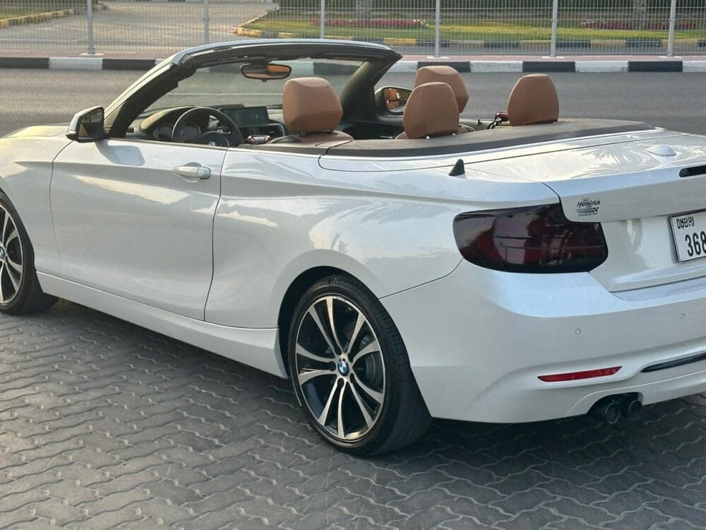 BMW 230i Convertible 2021 - Image 17