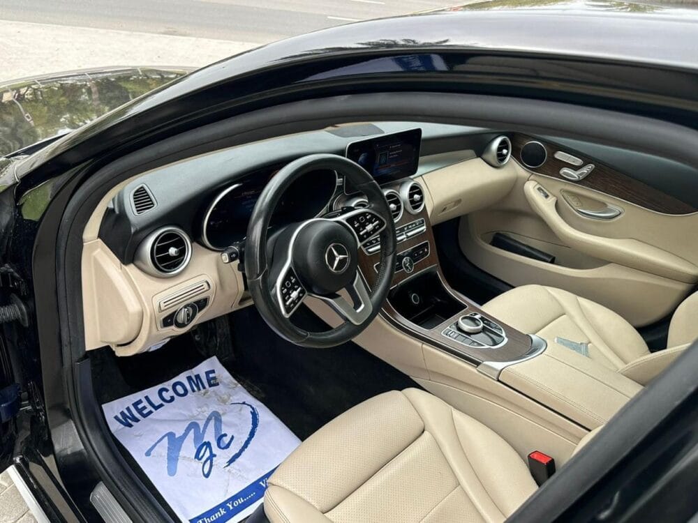 Mercedes Benz C300 2021 - Image 2